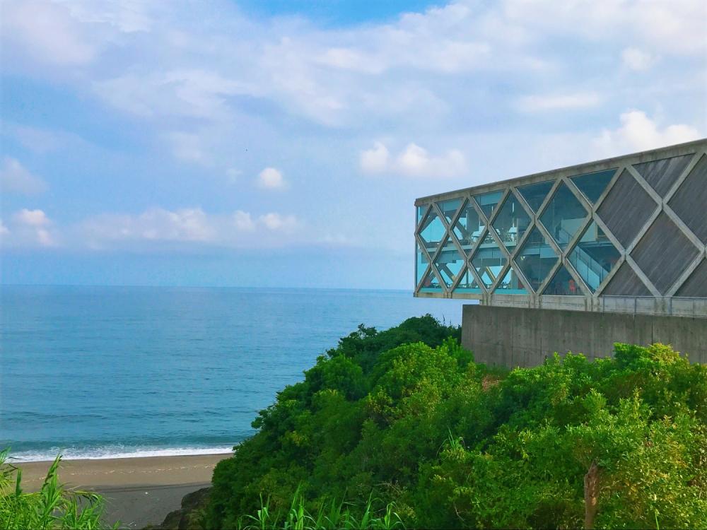 SEA HOUSE