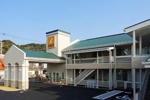 ファミリーロッジ旅籠屋・室戸店